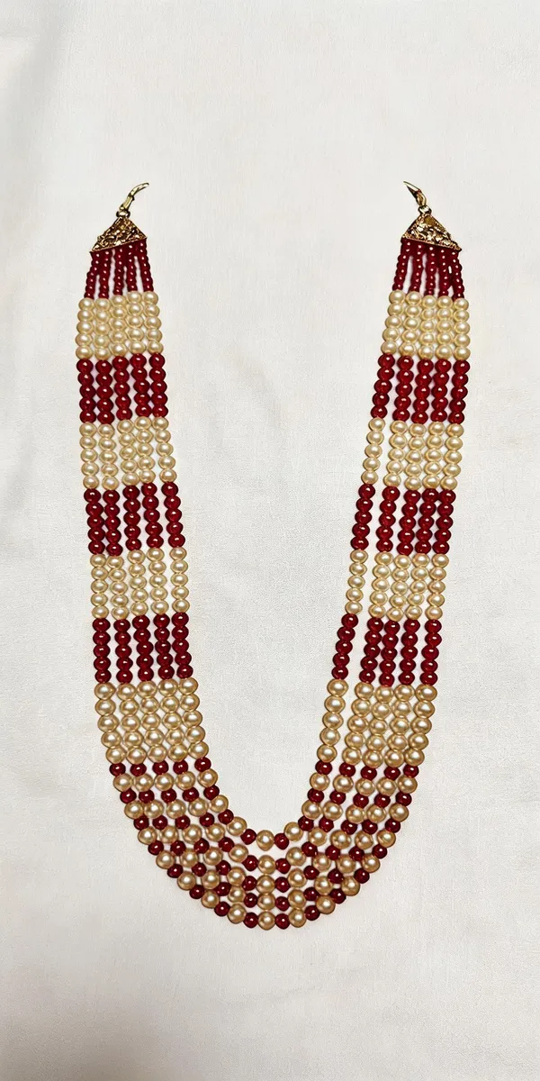 Maroon_Layered_Necklace_Alloy_For_Unisex_Pack_Of_1