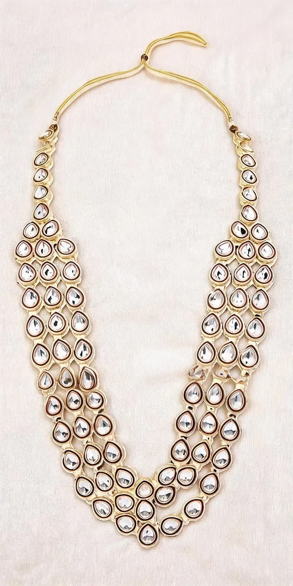 White_And_Maroon_Necklace_Alloy_For_Unisex_Pack_Of_1
