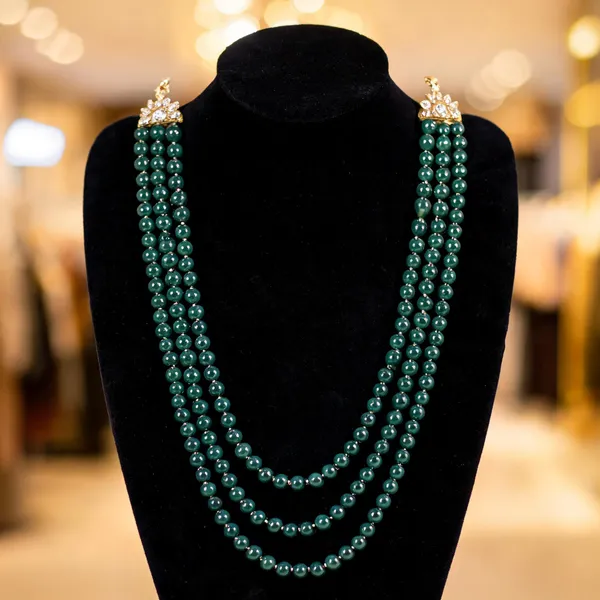 Green_Layered_Necklace_Alloy_For_Unisex_Pack_Of_1