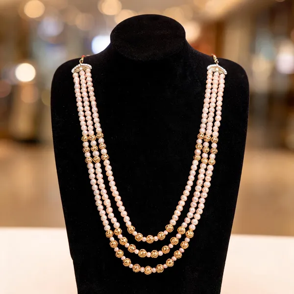 Gold_Layered_Necklace_Alloy_For_Unisex_Pack_Of_1