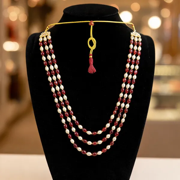 Maroon_And_White_Layered_Necklace_Alloy_For_Unisex_Pack_Of_1