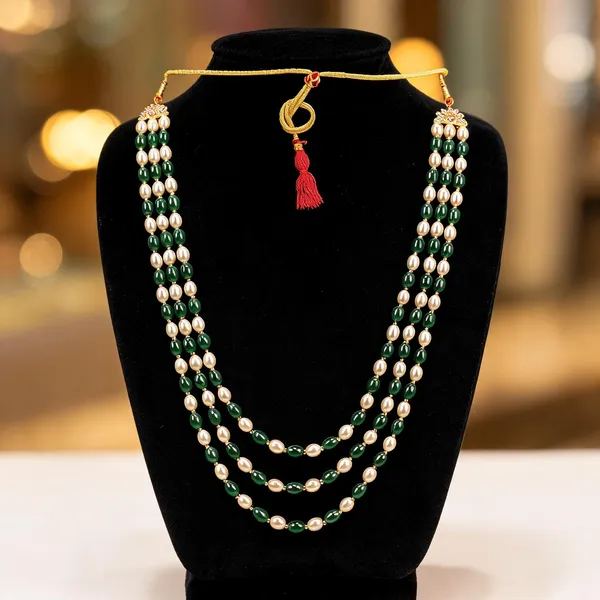 Green_And_White_Layered_Necklace_Alloy_For_Unisex_Pack_Of_1