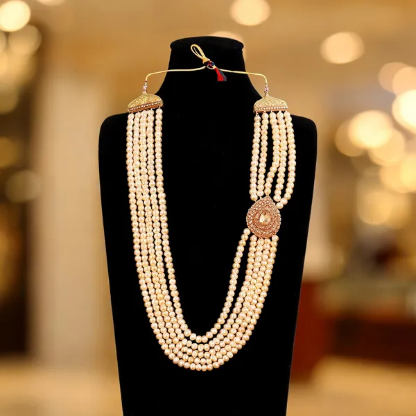 Gold_Layered_Necklace_Alloy_For_Unisex_Pack_Of_1