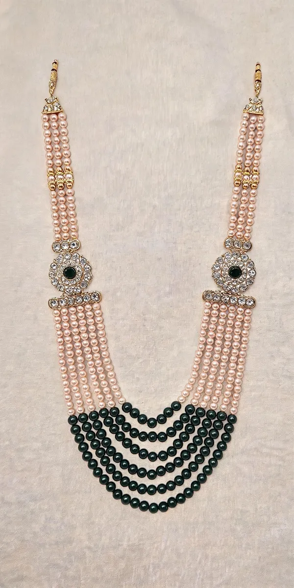 Green_And_White_Layered_Necklace_Alloy_For_Unisex_Pack_Of_1