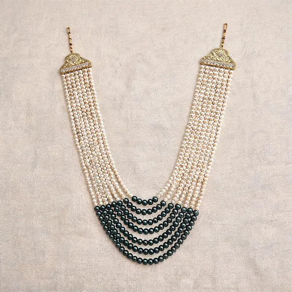 Green_And_White_Layered_Necklace_Alloy_For_Unisex_Pack_Of_1