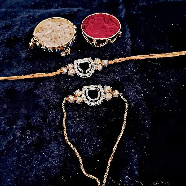 White_Rakhi,_Lumba,_Bracelet,_Chawal_Roli_Pack_Alloy_For_Brother_And_Sister-In-Law_Pack_Of_2