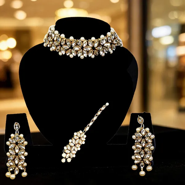 White_Jewellery_Set_Alloy_For_Women_Pack_Of_1