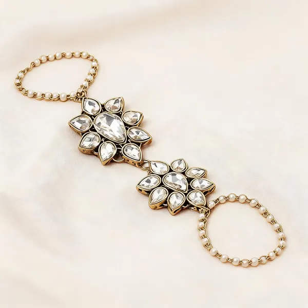 White_Bracelet_Alloy_For_Unisex_Pack_Of_1