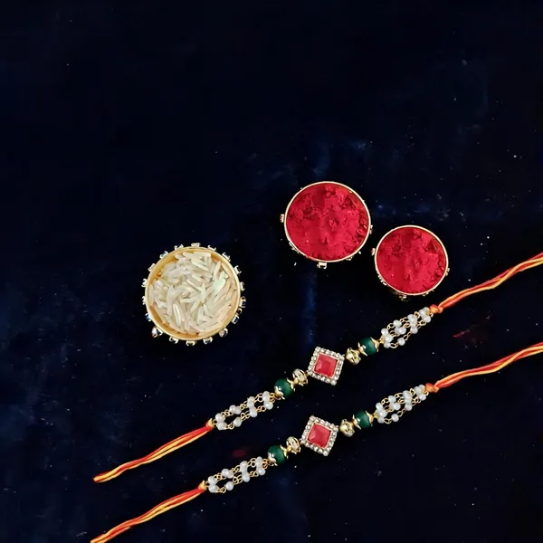White_Rakhi,_Bracelet,_Chawal_Roli_Pack_Alloy_For_Unisex_Pack_Of_2