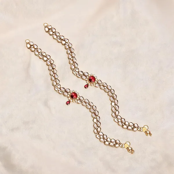White_And_Red_Anklet_Alloy_For_Women_Pack_Of_1
