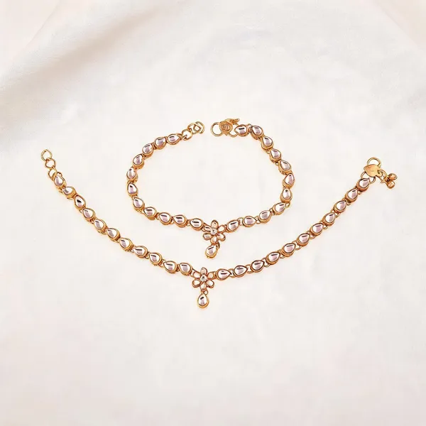 White_Anklet_Alloy_For_Women_Pack_Of_1