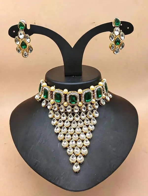 Green_And_White_Jewellery_Set_Alloy_For_Women_Pack_Of_1