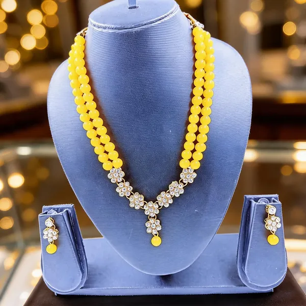Yellow_And_Silver_Jewellery_Set_Alloy_For_Women_Pack_Of_1