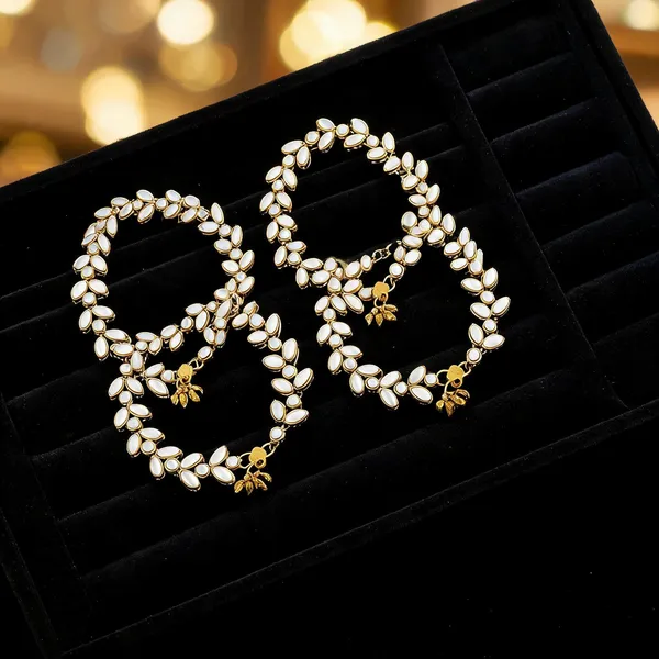 White_Anklet_Alloy_For_Women_Pack_Of_1