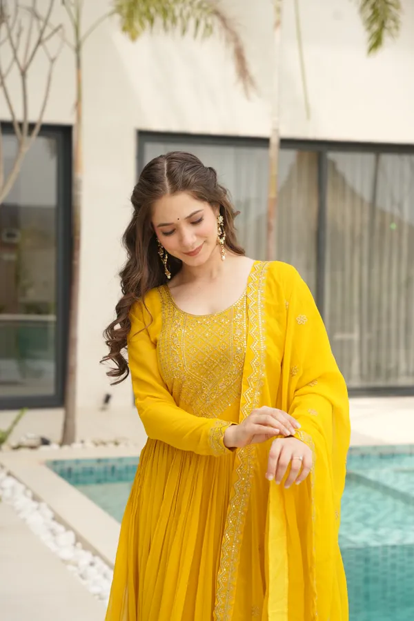 Yellow_Cotton_Embroidered_Anarkali_Kurta_Set_For_Women
