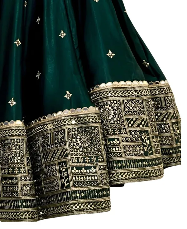 Emerald_Green_Cotton_Embroidered_Lehenga_Choli_For_Women