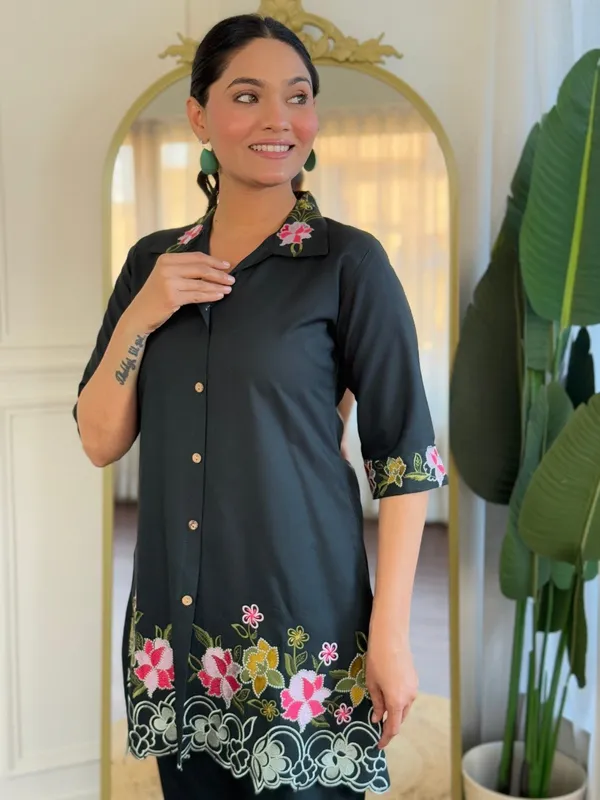 Black_Cotton_Embroidered_Co-Ord_Set_For_Women