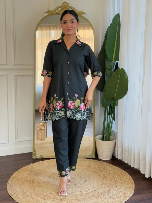 Black_Cotton_Embroidered_Co-Ord_Set_For_Women