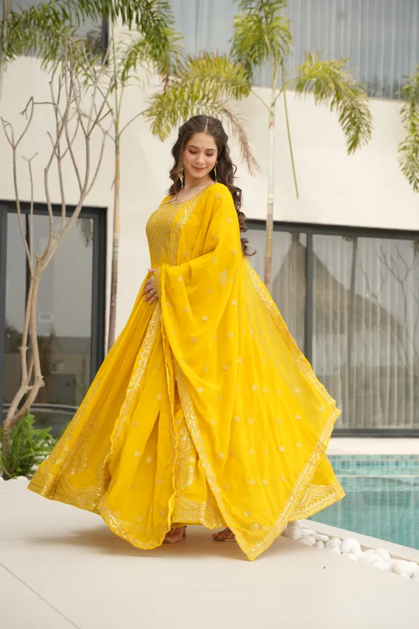 Yellow_Cotton_Embroidered_Anarkali_Kurta_Set_For_Women