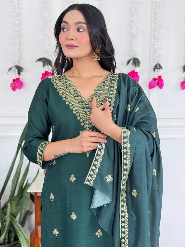 Bottle_Green_Cotton_Golden_Embroidered_Salwar_Suit_Set_For_Women