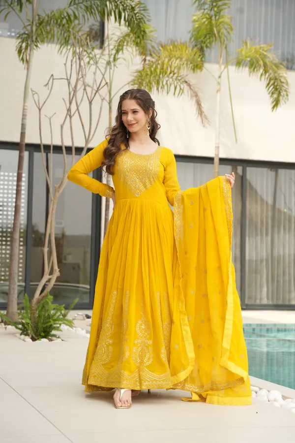 Yellow_Cotton_Embroidered_Anarkali_Kurta_Set_For_Women