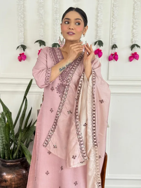 Pink_Cotton_Embroidered_Suit_Set_With_Dupatta_For_Women