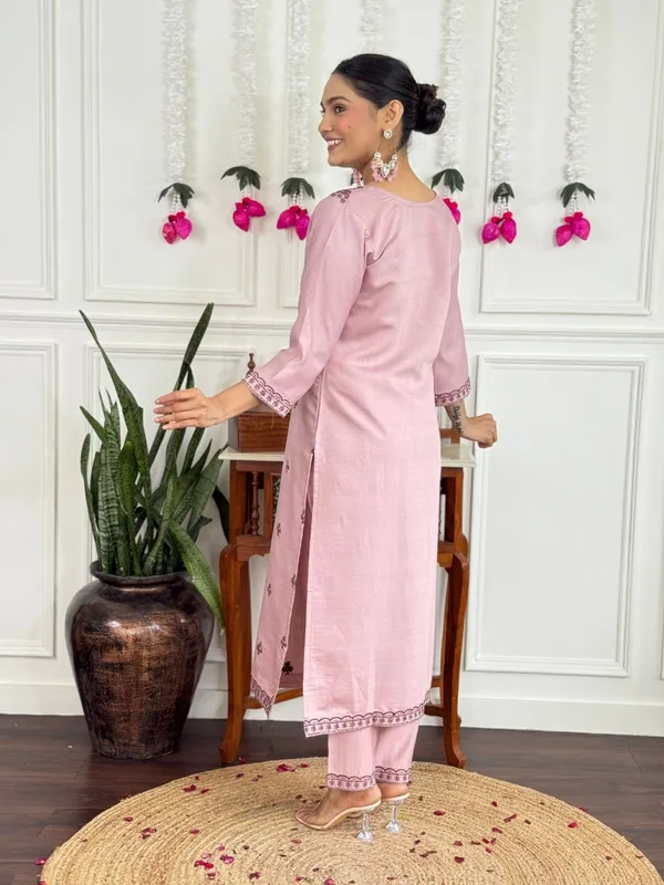 Pink_Cotton_Embroidered_Suit_Set_With_Dupatta_For_Women