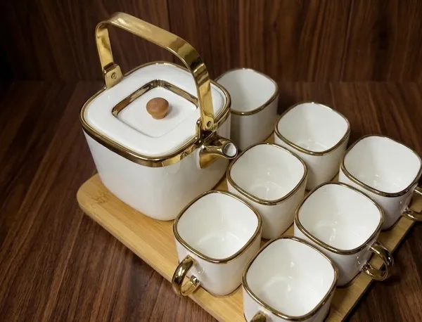 Aria_7-Piece_Ceramic_Tea_Set_with_Gold_Trim