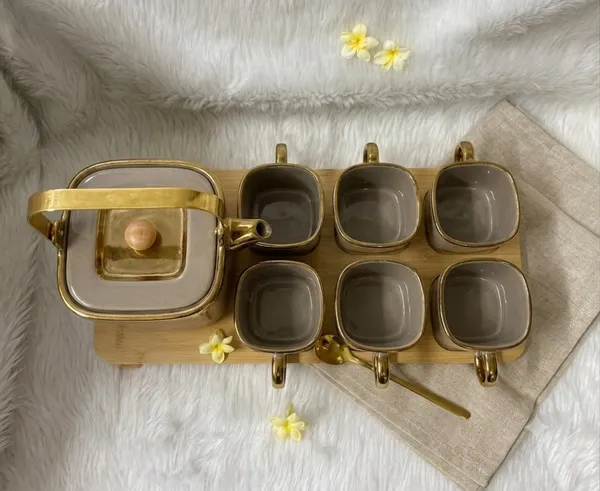 Luxury_Square_Ceramic_Tea_Set_with_Gold_Trim_&_Wooden_Base