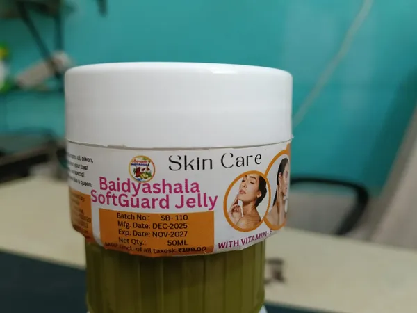 Baidyashala_Softguard_Vitamin_E_Aloe_Vera_Moisturizing_Jelly_50Ml
