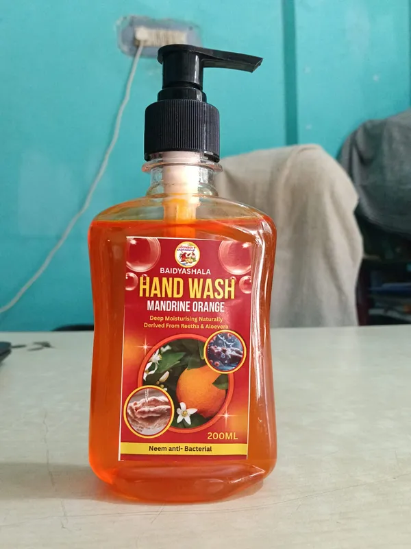 Baidyashala_Mandarin_Orange_Neem_Reetha_Hand_Wash_200Ml