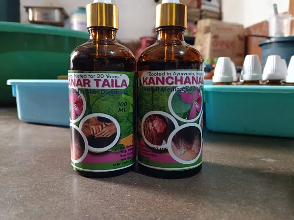 Baidyashala_Kanchanar_Sesame_Herbal_Ayurvedic_Oil_100Ml
