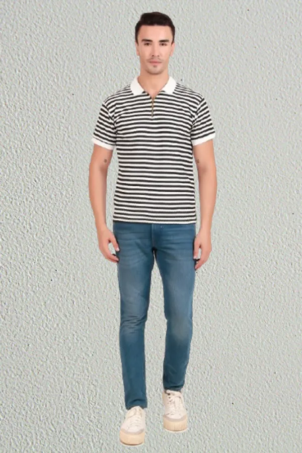 Men'S_Black_And_White_Horizontal_Striped_Polo_T-Shirt_With_Collar_And_Short_Sleeves