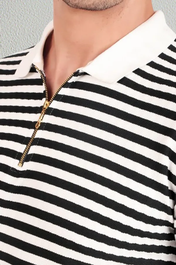 Men'S_Black_And_White_Horizontal_Striped_Polo_T-Shirt_With_Collar_And_Short_Sleeves