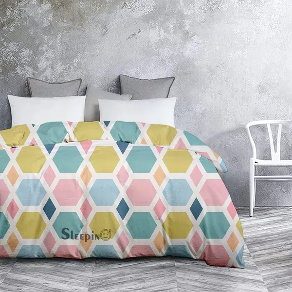 Pink_Green_Pentagonal_Cotton_Printed_Rajai_Cover
