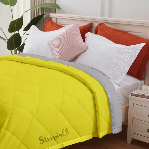 Vanilla_Yellow_Microfiber_Breathable_Lightweight_Quilt_200_Gsm_Cover