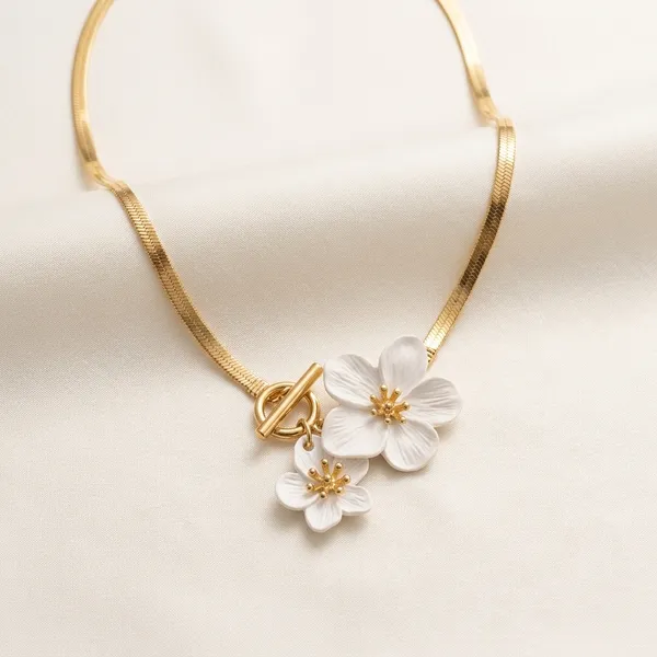 Golden_Anti-Tarnish_White_Floral_Charm_Mesh_Necklace_For_Women