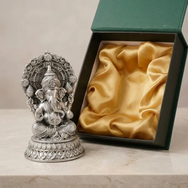 Car_Dashboard_Silver_Ganesha_Religious_Idol