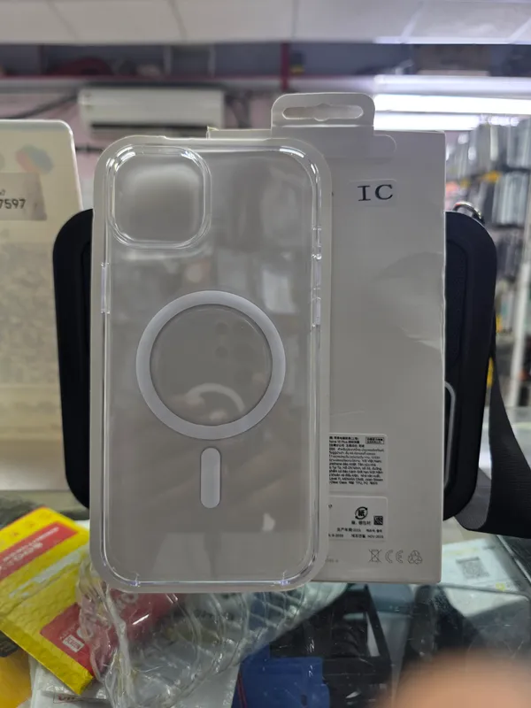 Cover_World_Clear_Polycarbonate_Magsafe_Back_Cover_For_Iphone_15_Pro_Max