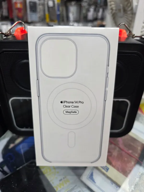Cover_World_Clear_Polycarbonate_Magsafe_Back_Cover_For_Iphone_14_Pro