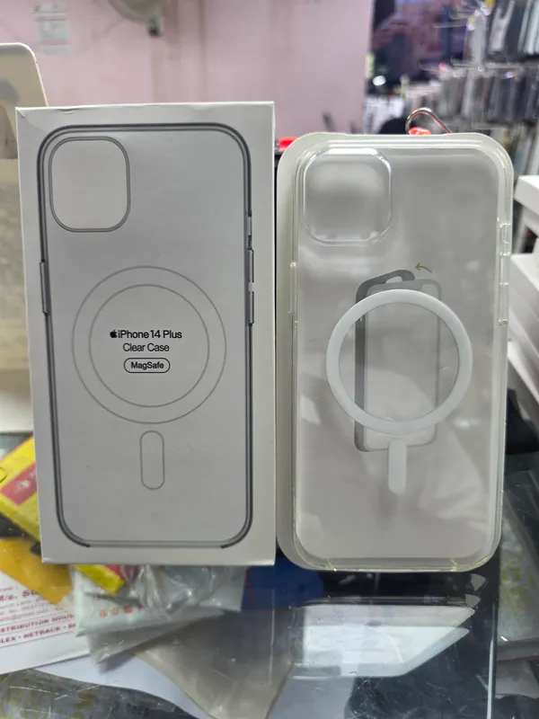 Cover_World_Clear_Polycarbonate_Magsafe_Back_Cover_For_Iphone_14_Plus