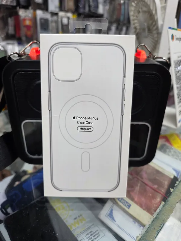 Cover_World_Clear_Polycarbonate_Magsafe_Back_Cover_For_Iphone_14_Plus