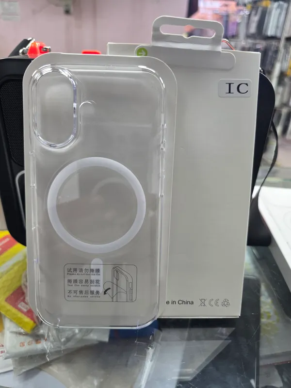 Cover_World_Clear_Polycarbonate_Magsafe_Back_Cover_For_Iphone_17