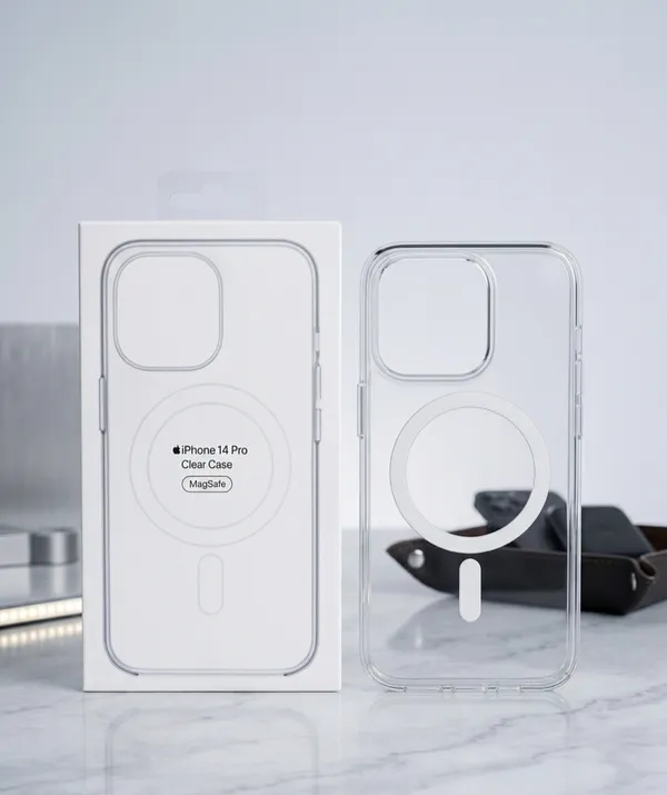 Cover_World_Clear_Polycarbonate_Magsafe_Back_Cover_For_Iphone_14_Pro