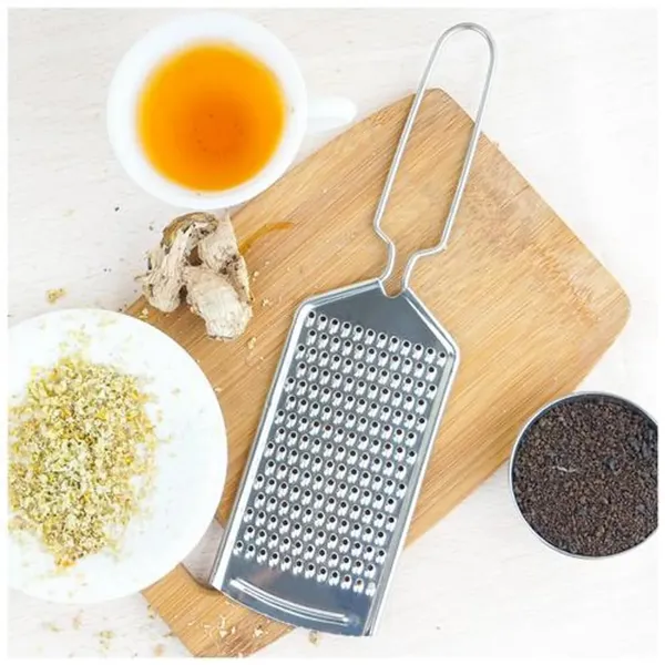 Silver_Stainless_Steel_Premium_Kitchen_Grater_For_Kitchen