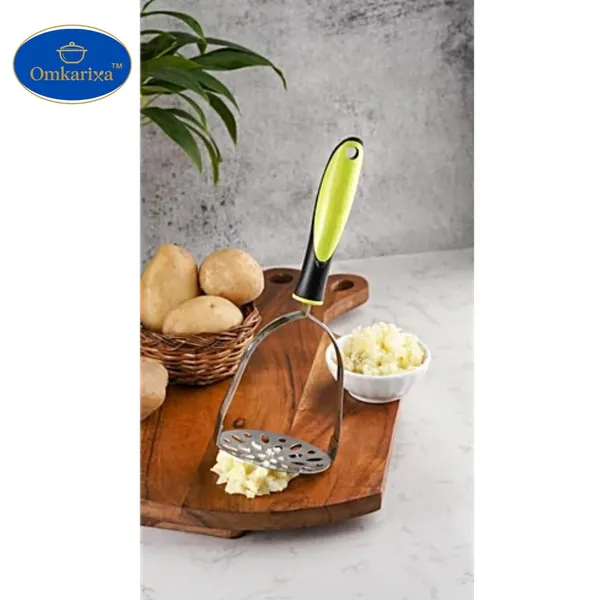 Silver_Stainless_Steel_Premium_Potato_Masher_And_Crusher_For_Kitchen