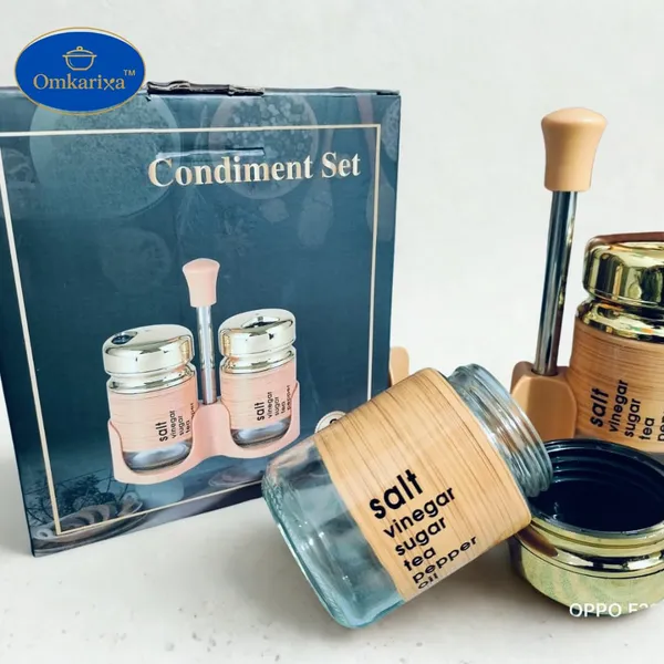 Gold_Glass_Premium_Salt_And_Pepper_Shaker_Set_With_Tray_For_Kitchen
