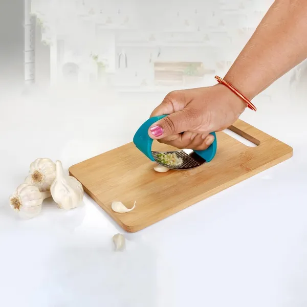 Multicolor_Stainless_Steel_Premium_Garlic_Press_For_Kitchen