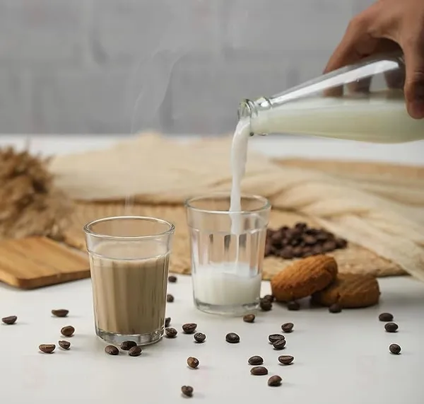 Clear_Plastic_Premium_Cutting_Chai_Glass_And_Chai_Pyali_For_Kitchen