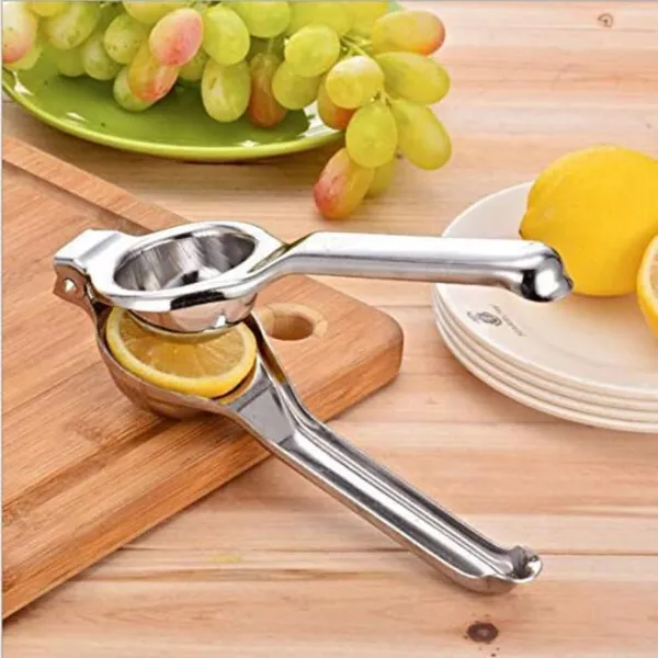 Silver_Stainless_Steel_Premium_Manual_Lemon_Squeezer_And_Citrus_Hand_Press_Juicer_For_Kitchen